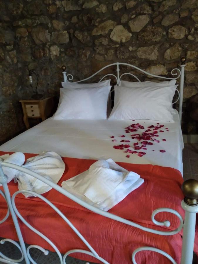 The Stone Suite Мораїтика Екстер'єр фото