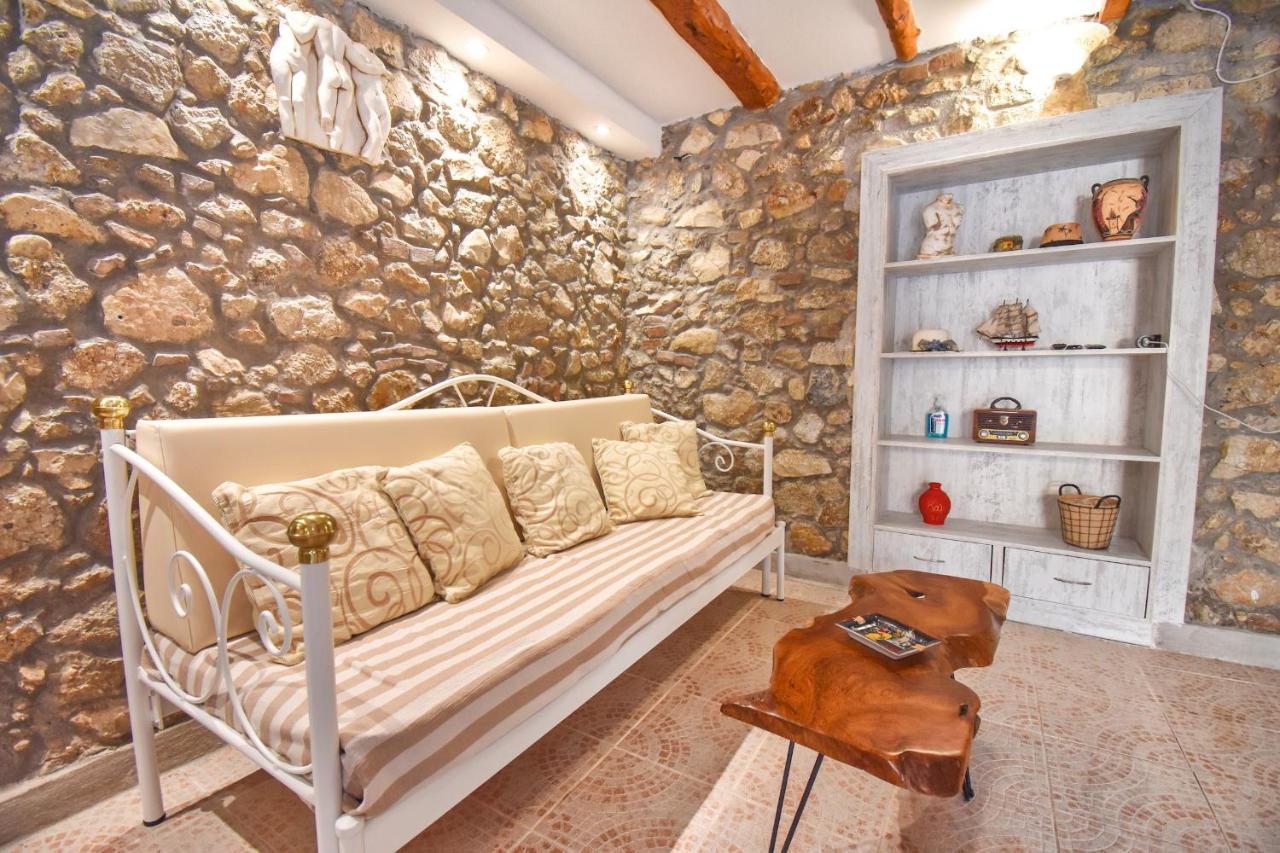 The Stone Suite Мораїтика Екстер'єр фото
