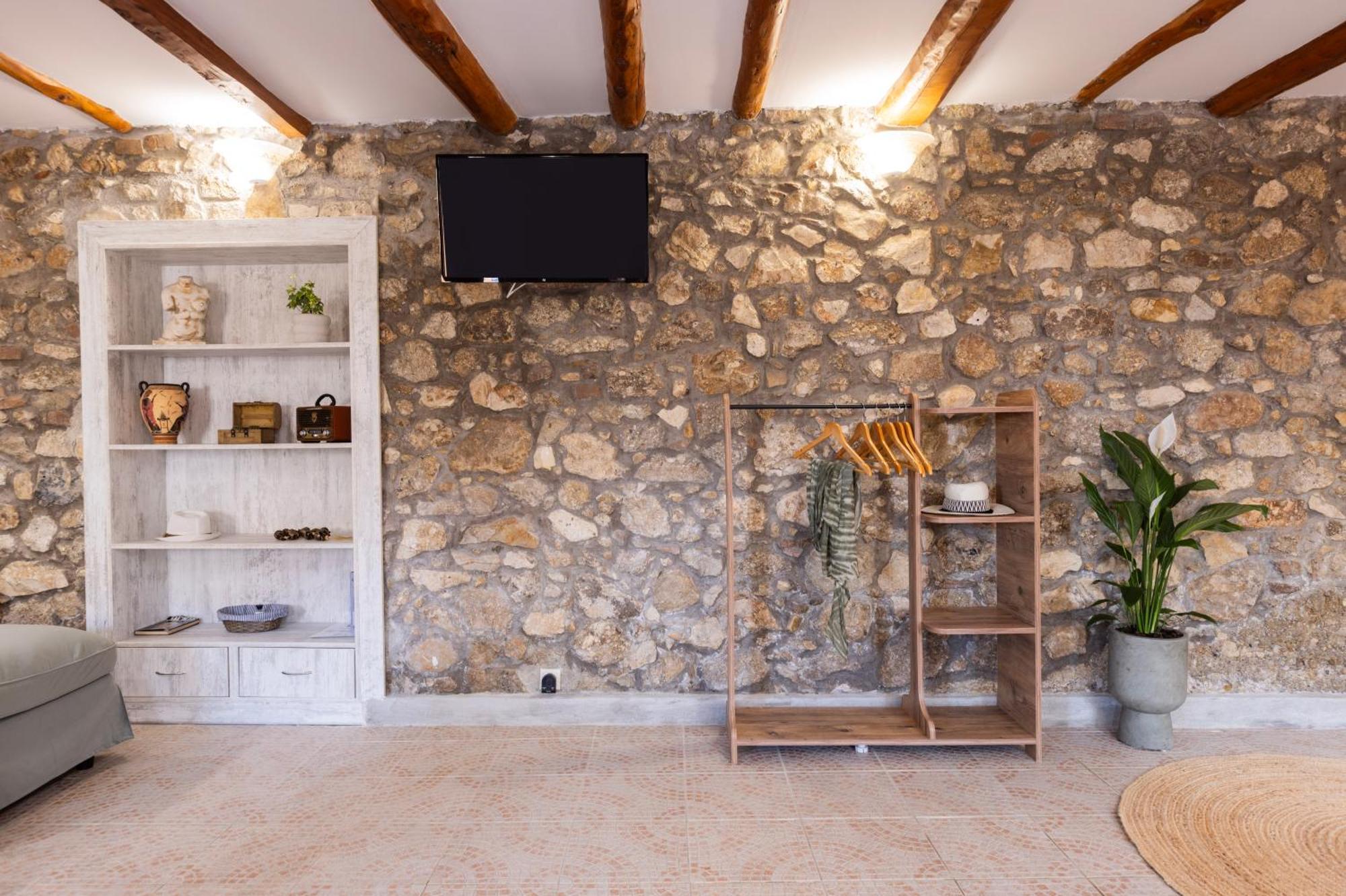 The Stone Suite Мораїтика Екстер'єр фото
