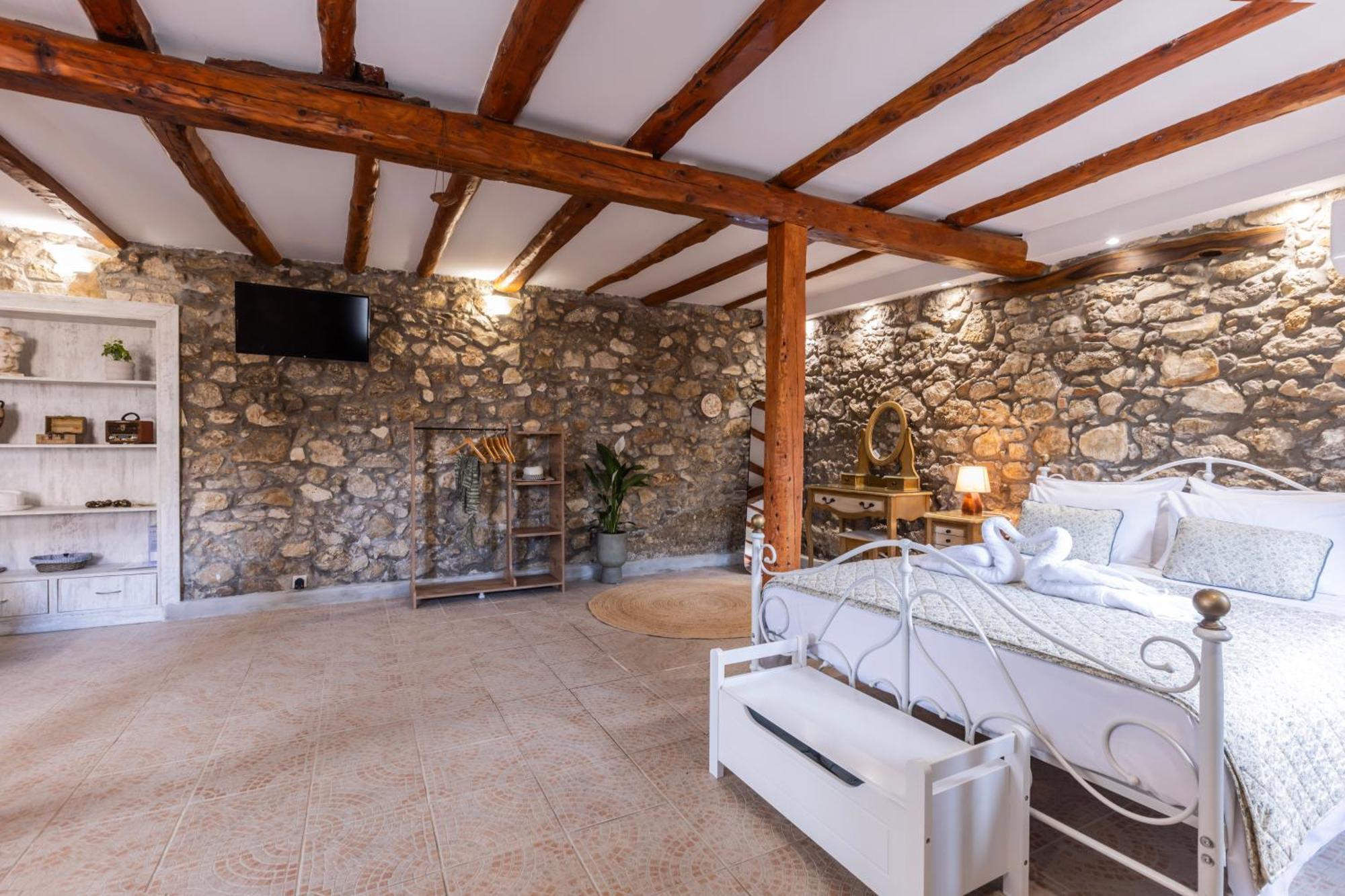 The Stone Suite Мораїтика Екстер'єр фото