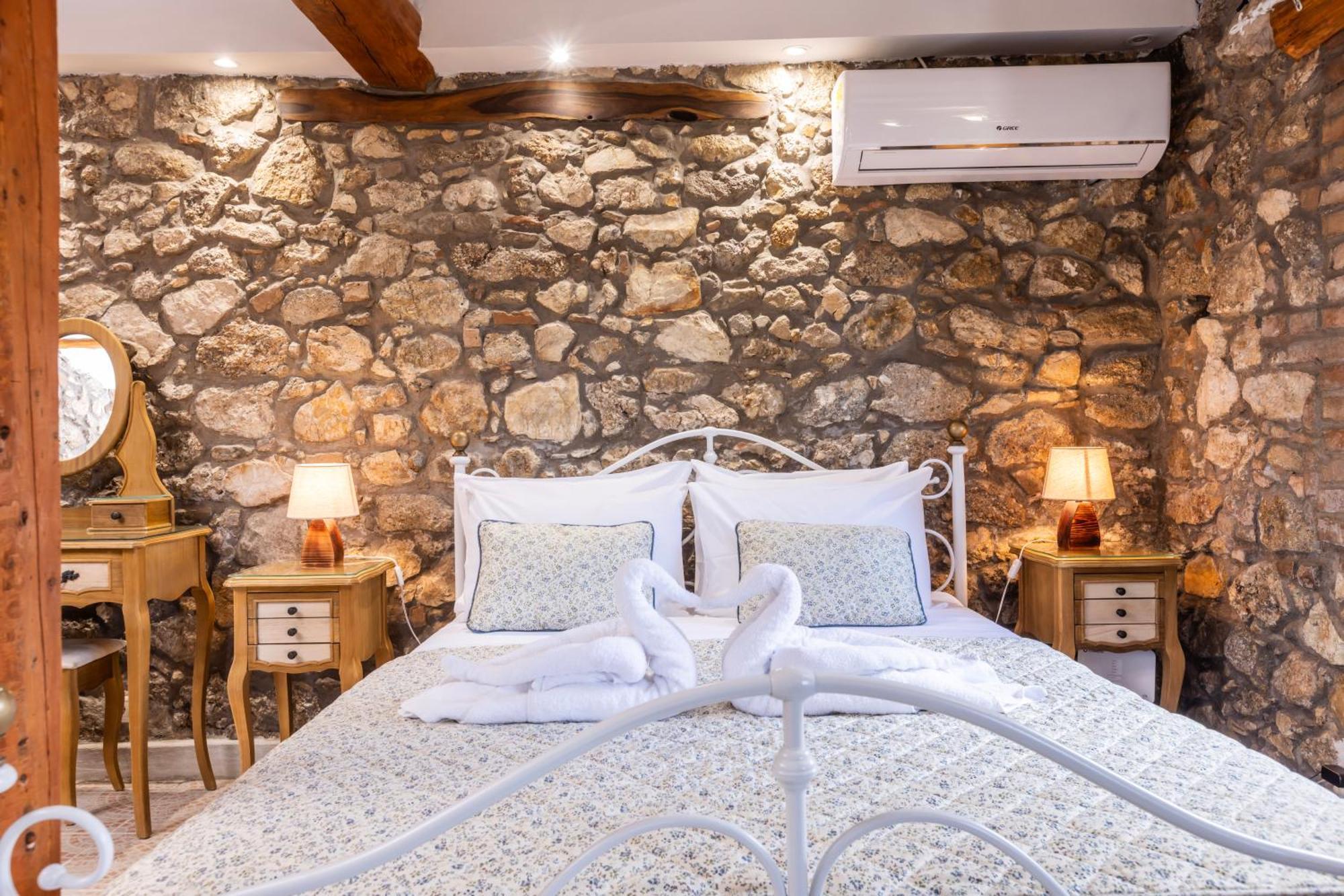 The Stone Suite Мораїтика Екстер'єр фото